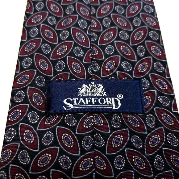 Stafford Black Purple Print Geometric Short Wide Silk Tie - Picture 3 of 6